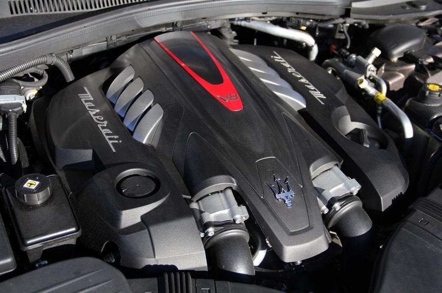  Maserati Quattroporte 2014 года  (фото 30 из 52)
